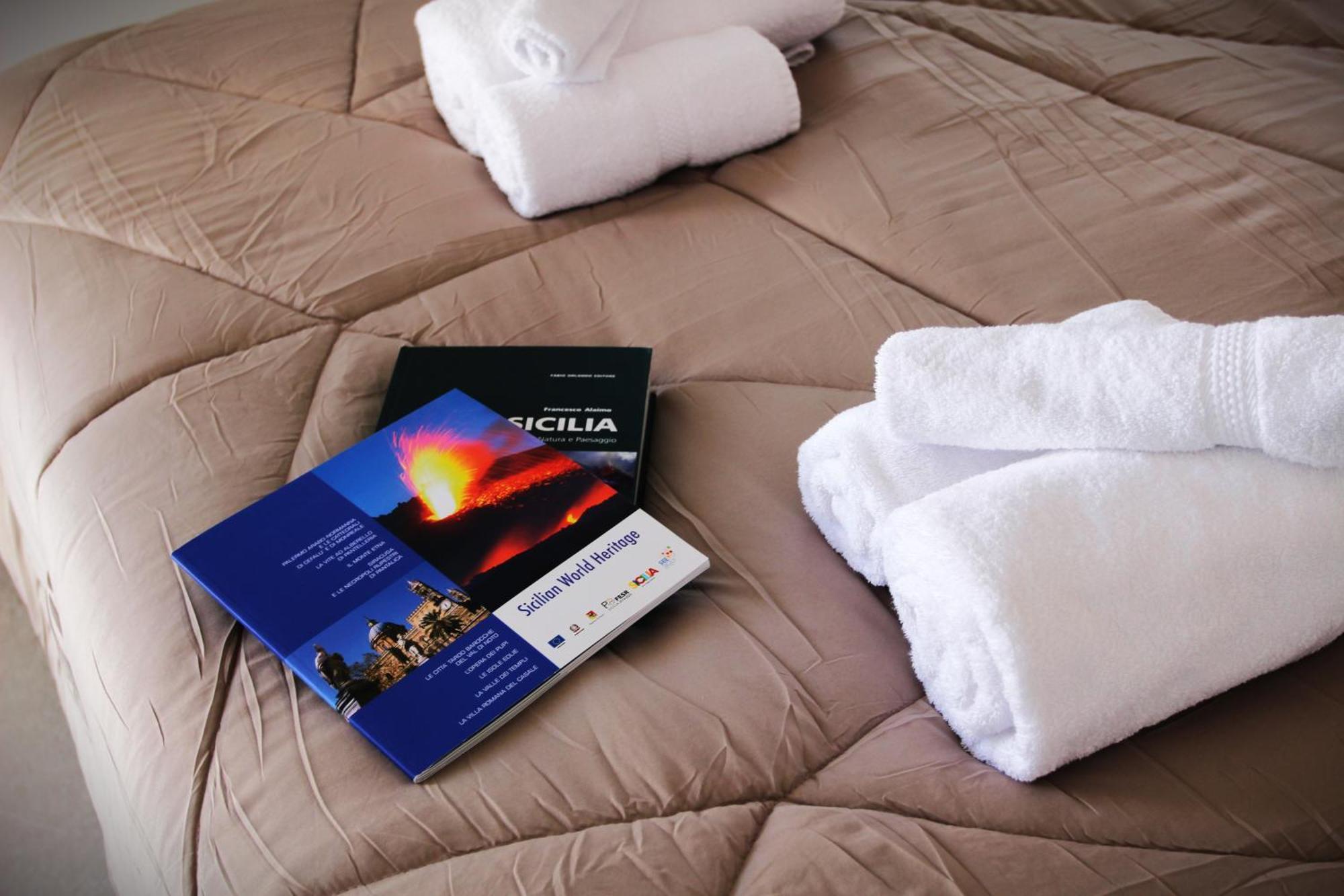 Ophelia - Luxury House Hotel Ioppolo Giancaxio Exterior foto